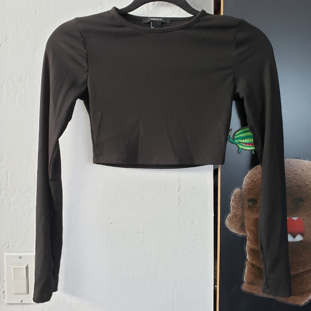 Forever 21 black long sleeve ribbed crop top